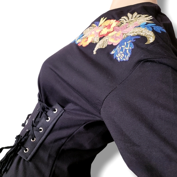 Lulumari Black Waist Lace Up Floral Embroidered Applique Sweater Dress - Picture 2 of 9